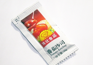 廣科機械液體包裝機有什么特點，醬料包裝機有什么用